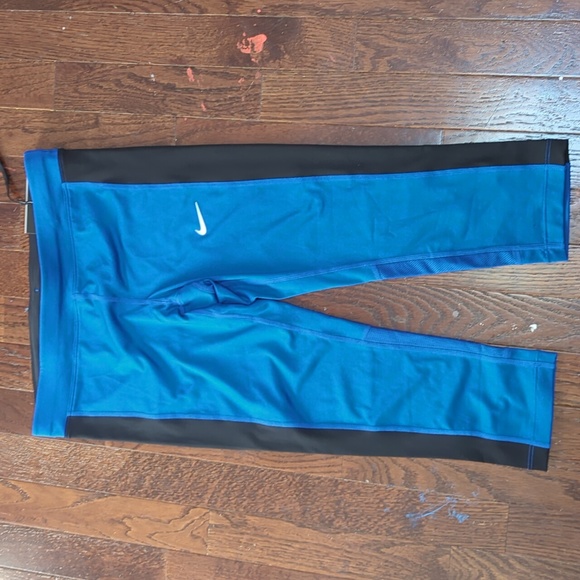 Nike Capri length tight fit - Picture 1 of 5